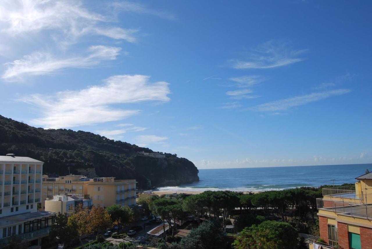 A Casa Di Lidia B&B Gaeta Eksteriør billede