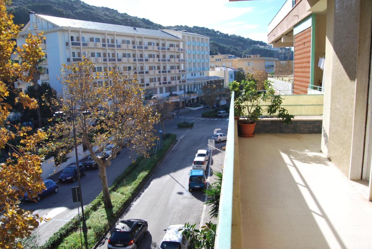 A Casa Di Lidia B&B Gaeta Eksteriør billede